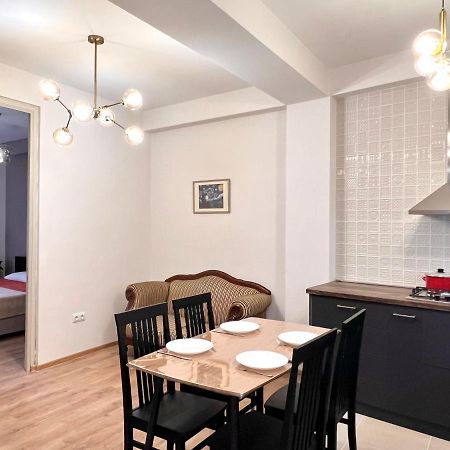 Leselidze Apartament Tbilisi Exterior photo